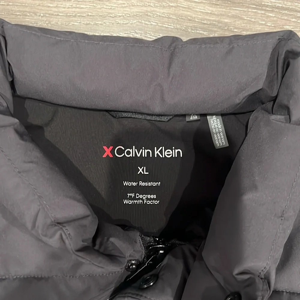 Calvin Klein Men's Dark Gray Puffer Jacket
